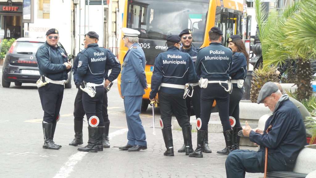 Italian Polize.