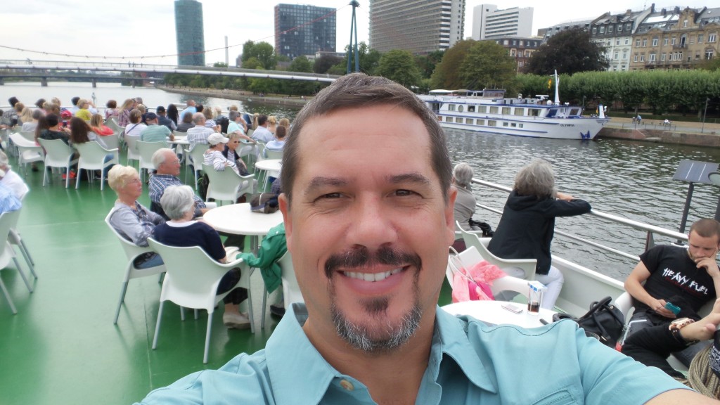 River boat Selfie.