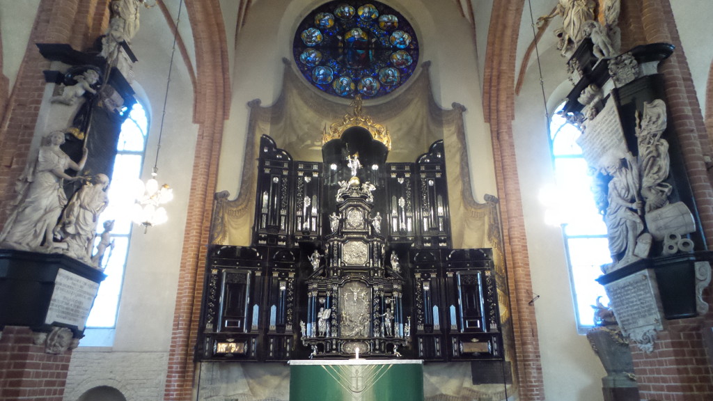 Ebony & Silver alter - built in 1650.