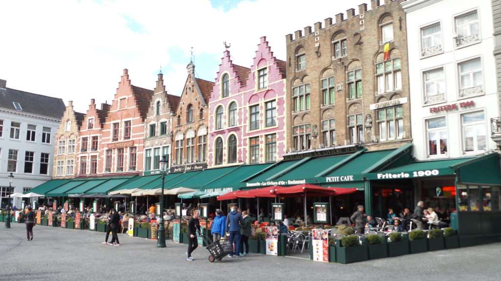 Places to eat in Markt Square.